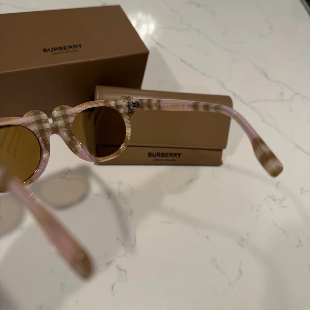 Burberry Kids JB4355F Check Pink Sunglasses with Case